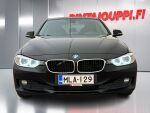 BMW 318 2013 Musta