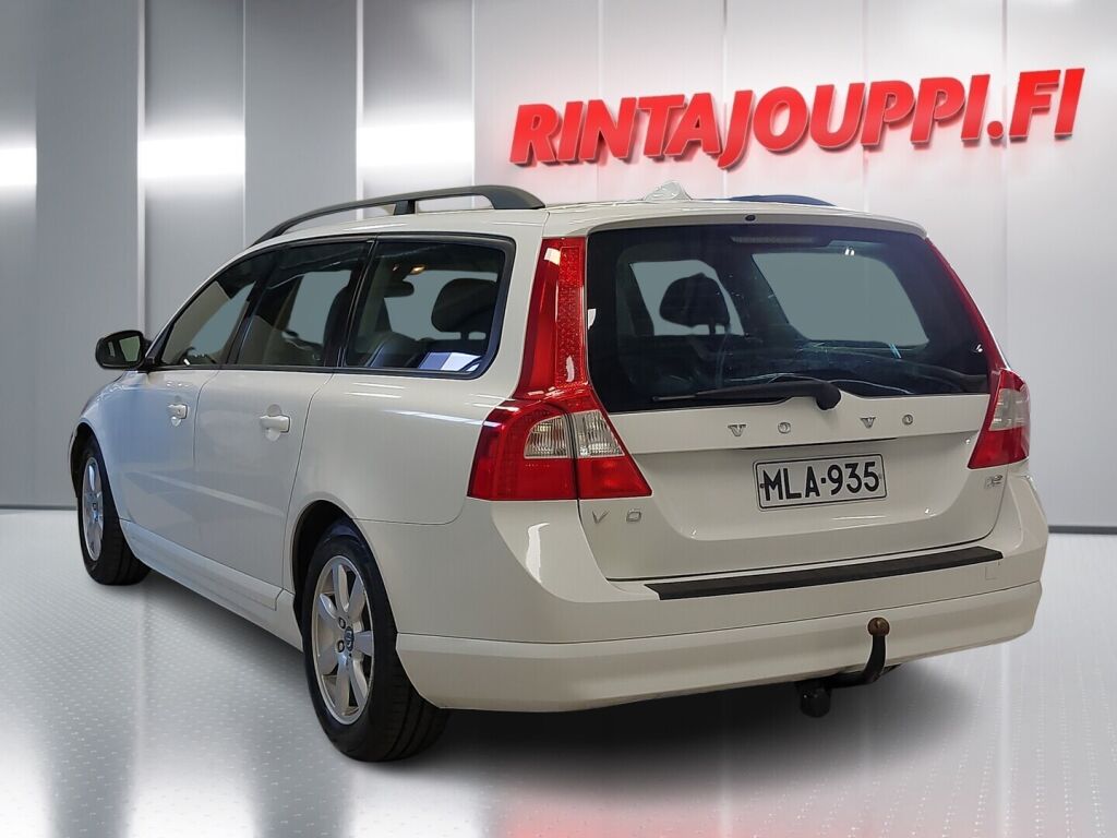 Volvo V70 2012 Valkoinen