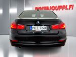 BMW 318 2012 Musta