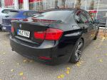 BMW 318 2012 Musta