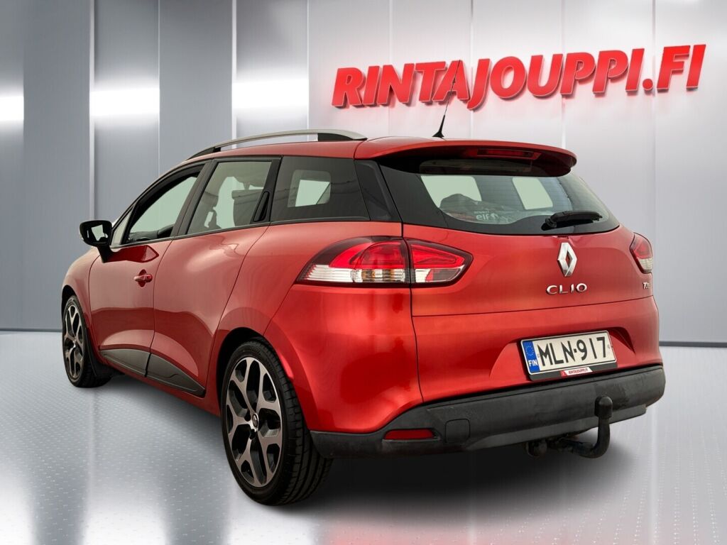 Renault Clio 2013 Punainen