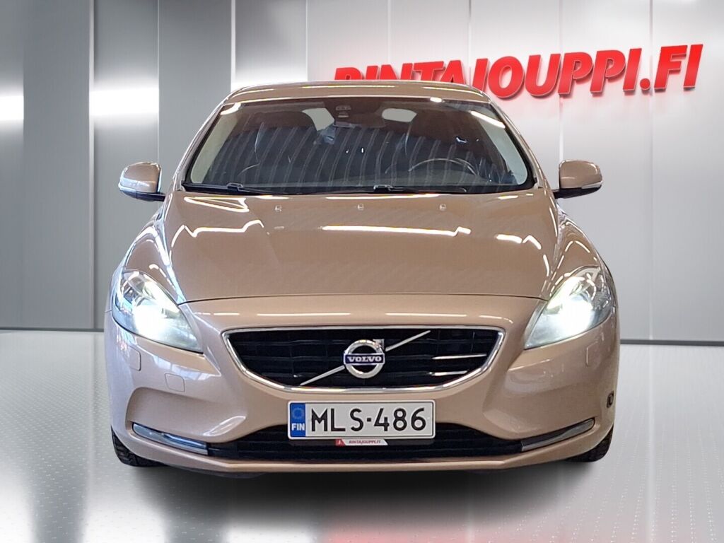 Volvo V40 2014 Ruskea (beige)