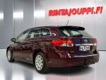 Toyota Avensis 2014 Punainen