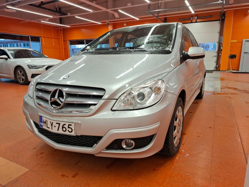 Mercedes-Benz B 2009 Hopea