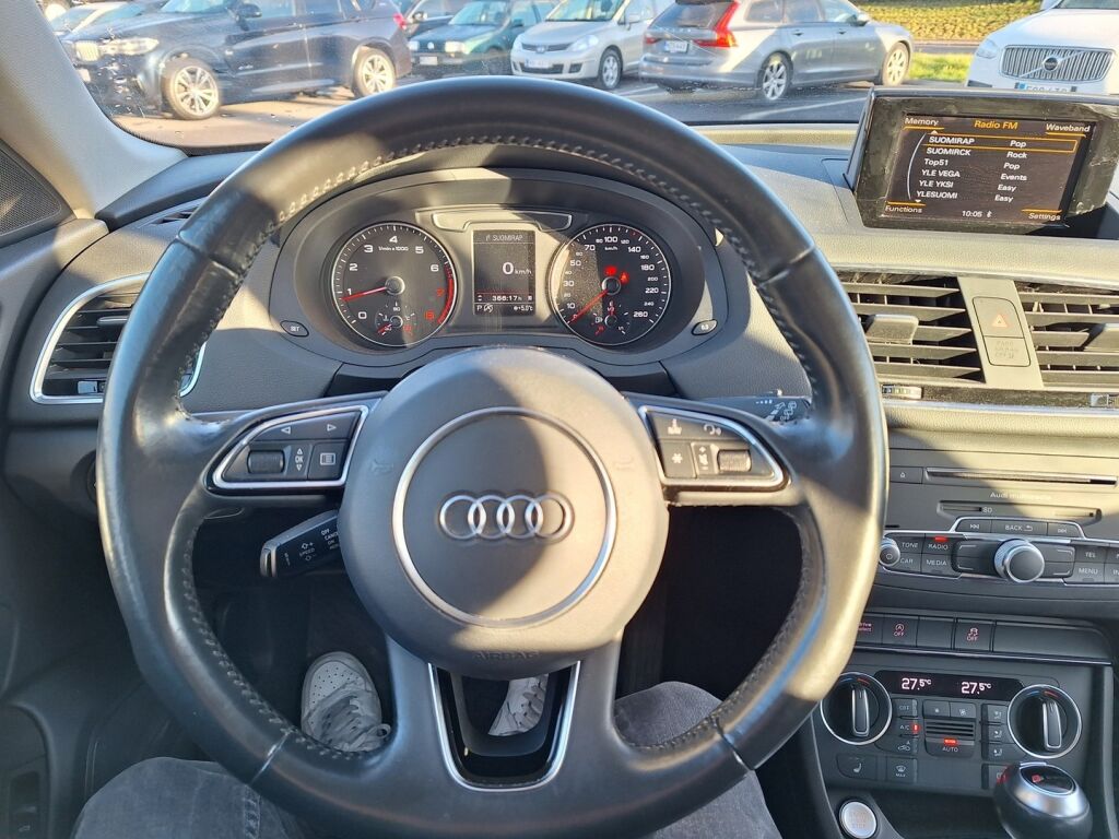 Audi Q3 2018 Sininen