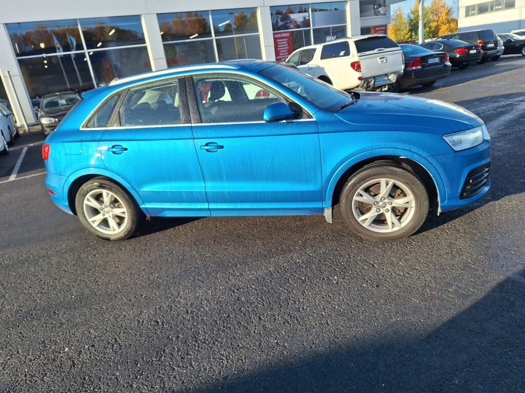 Audi Q3 2018 Sininen