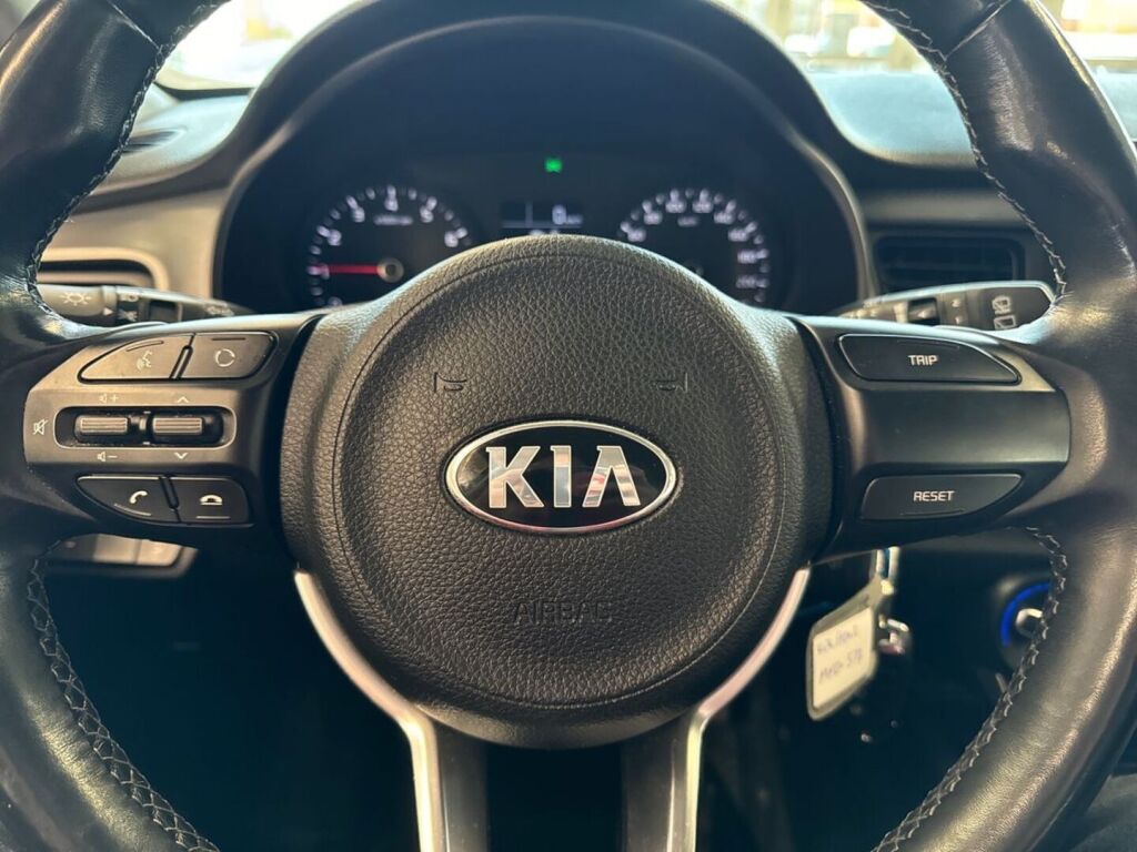 Kia Stonic 2018 Harmaa