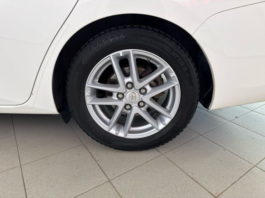 Toyota Auris 2018 Valkoinen