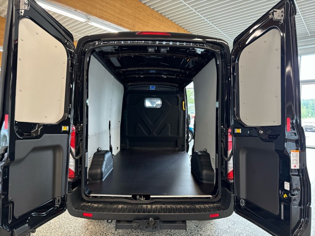 Ford Transit 2025 Agate Black