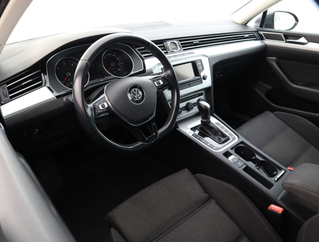 Volkswagen Passat 2016 Harmaa