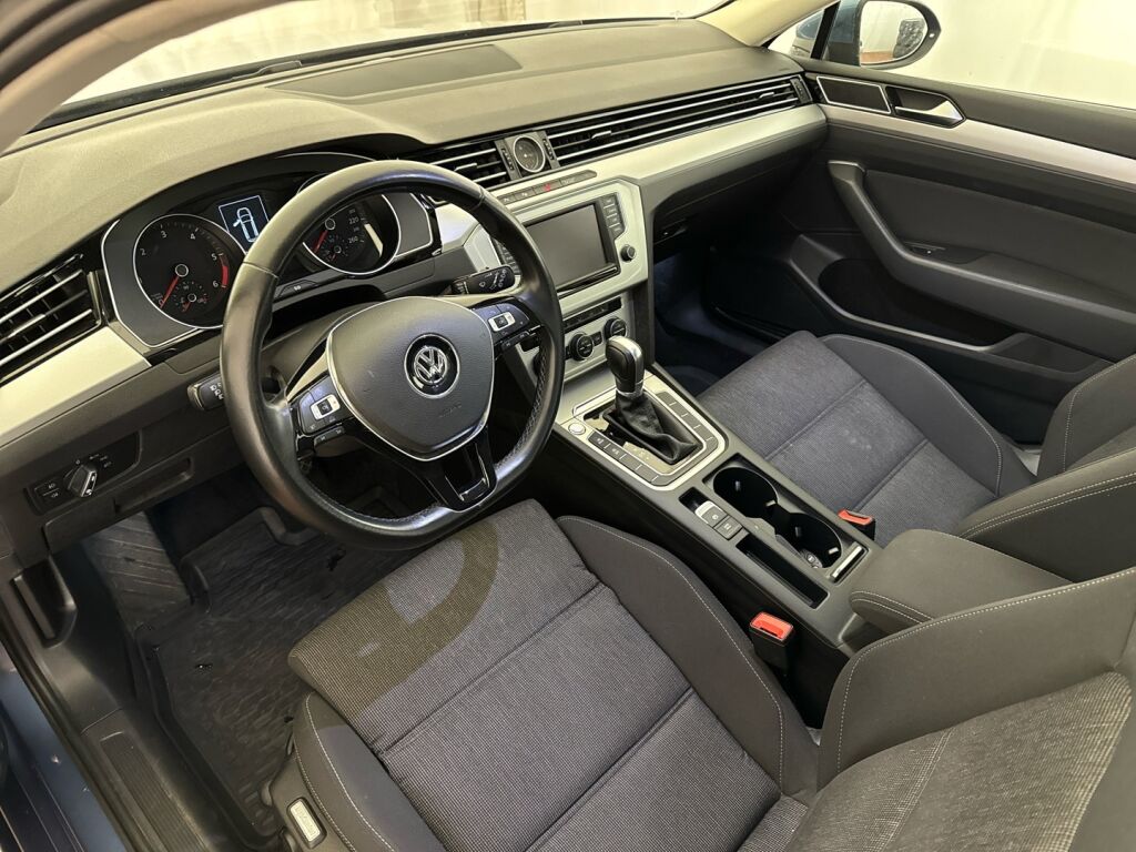 Volkswagen Passat 2015 Sininen