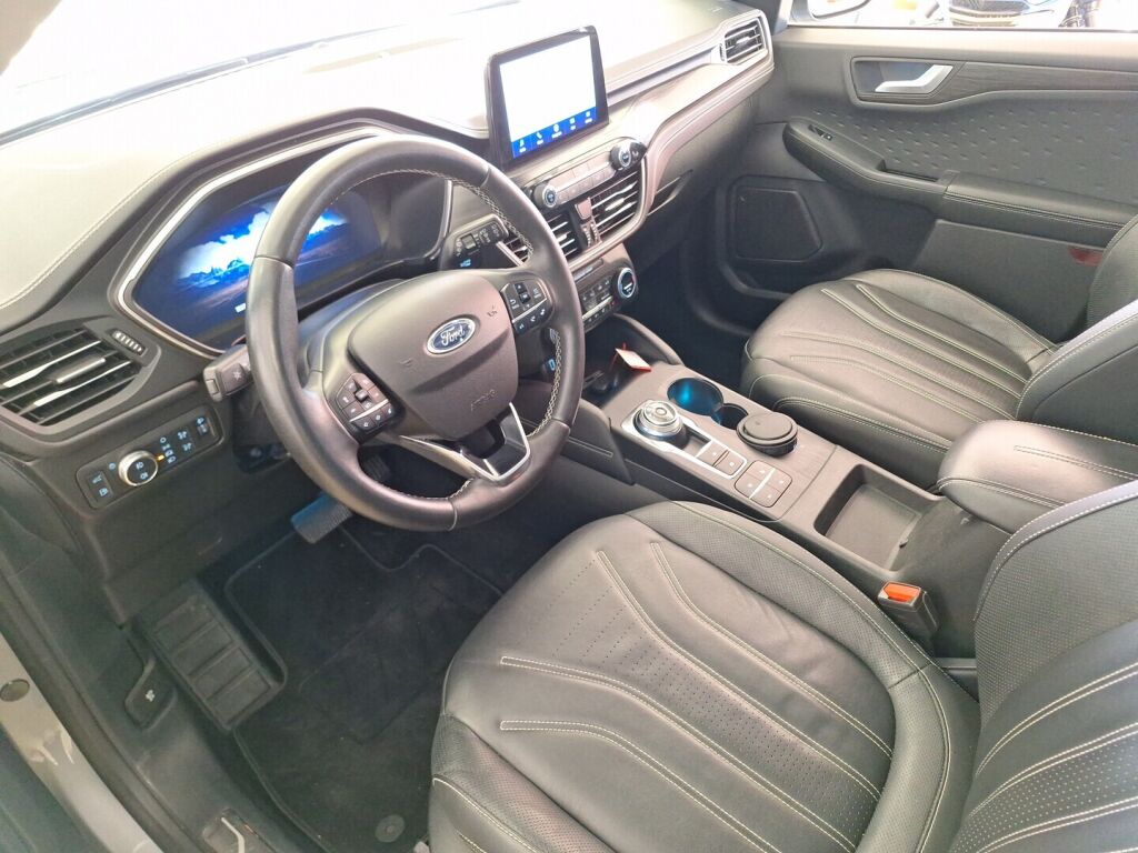 Ford Kuga 2021 Harmaa