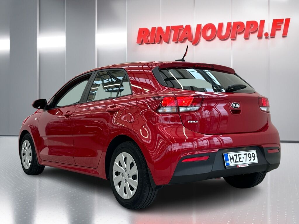 Kia Rio 2021 Punainen