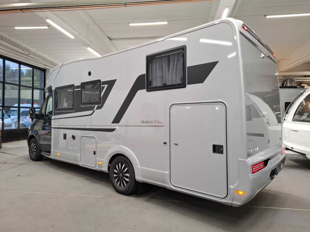 Adria MATRIX SUPREME 670 SL 2024 Harmaa