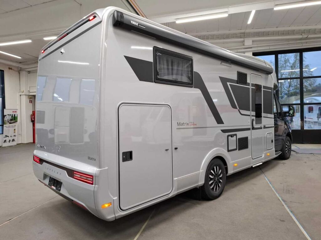 Adria MATRIX SUPREME 670 SL 2024 Harmaa