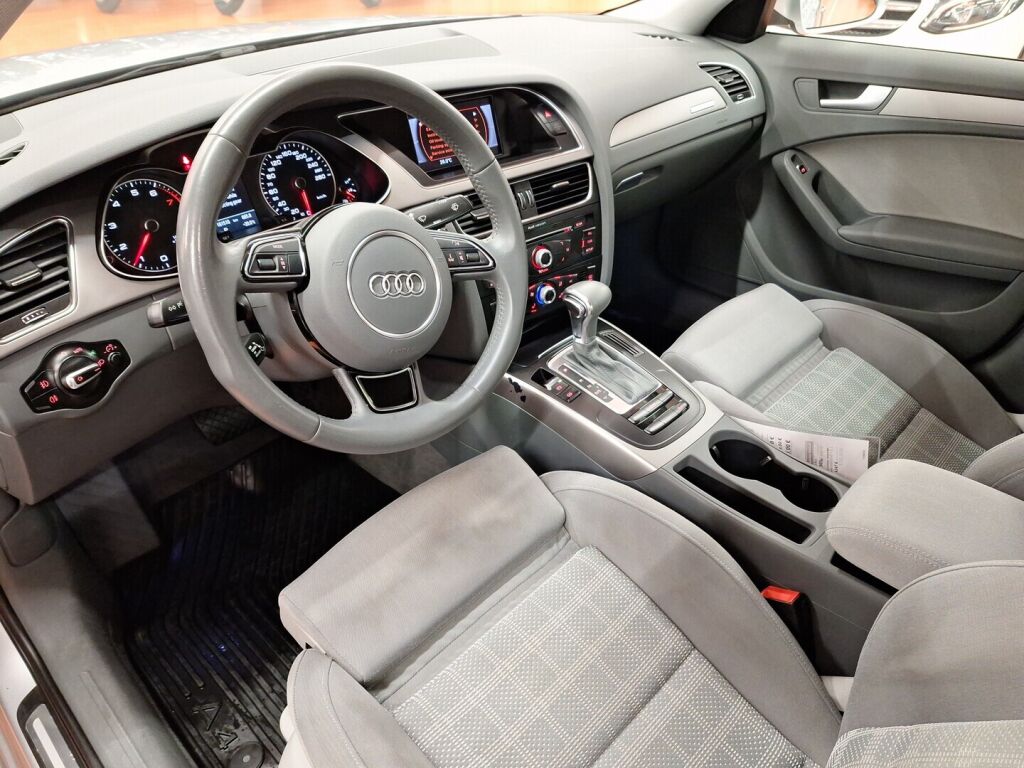 Audi A4 2012 Hopea