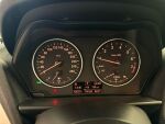 BMW 118 2016 Ruskea (beige)