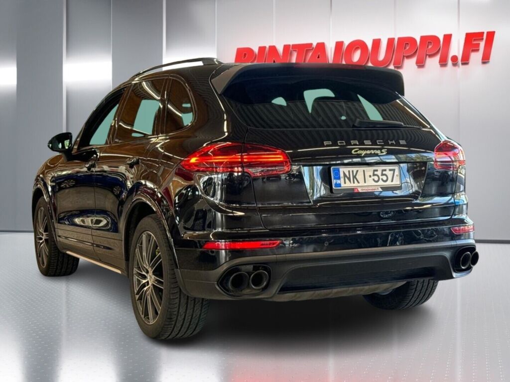 Porsche Cayenne 2017 Musta