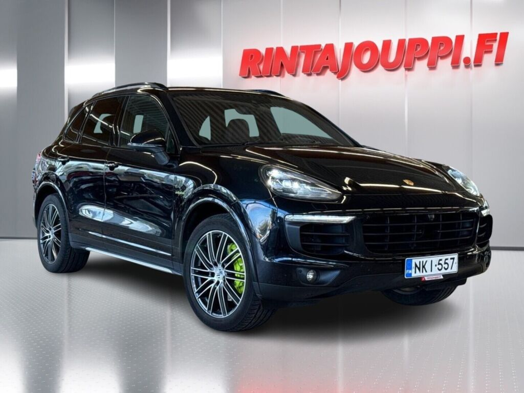 Porsche Cayenne 2017 Musta