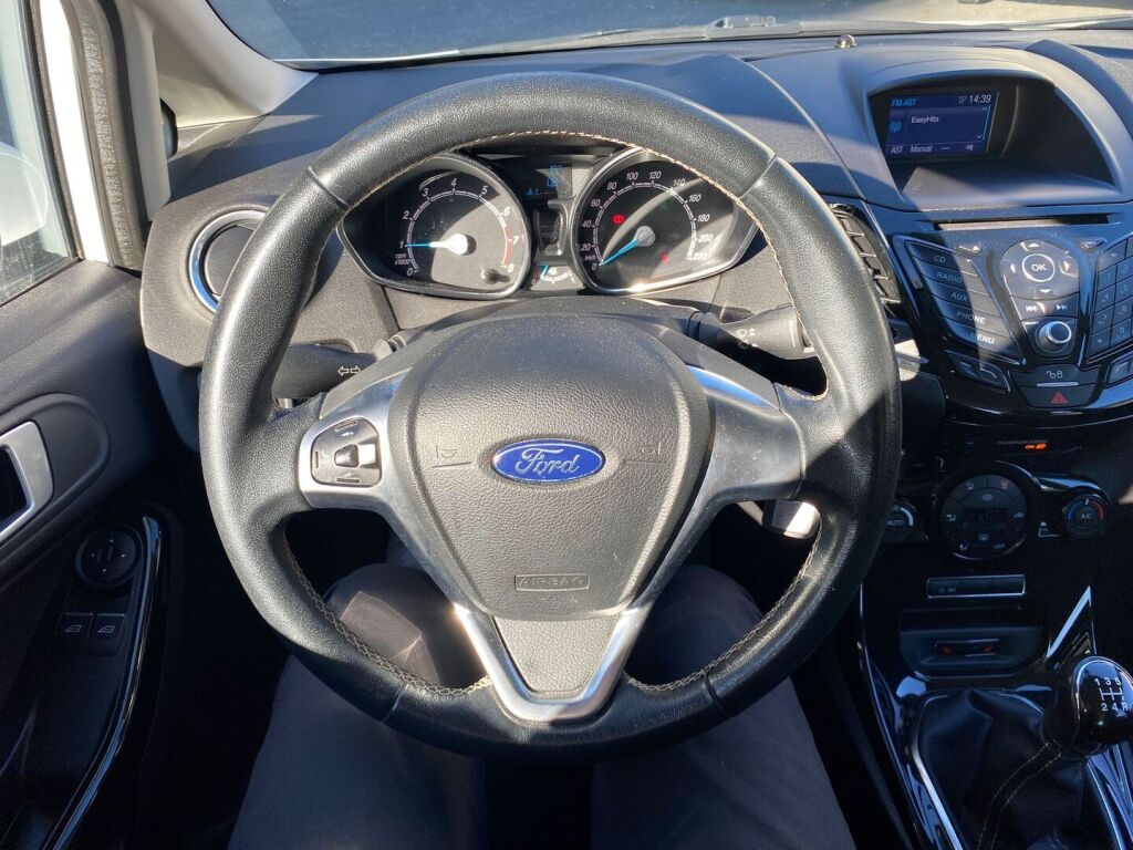 Ford Fiesta 2017 Valkoinen