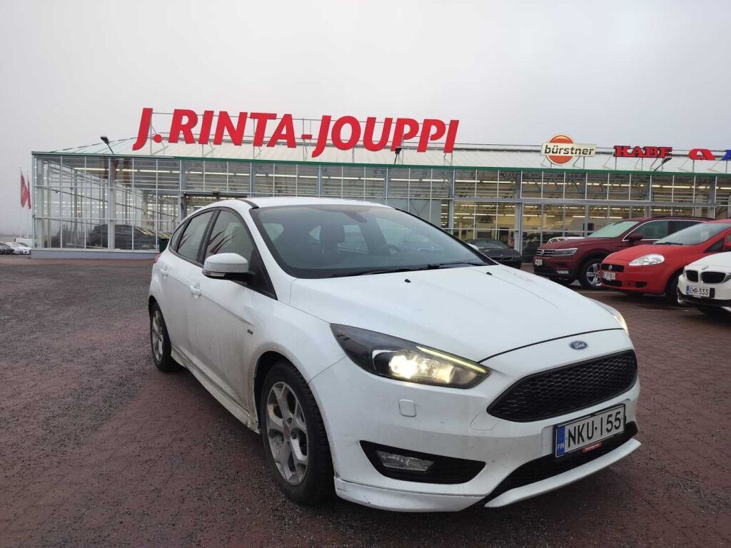 Ford Focus 2017 Valkoinen