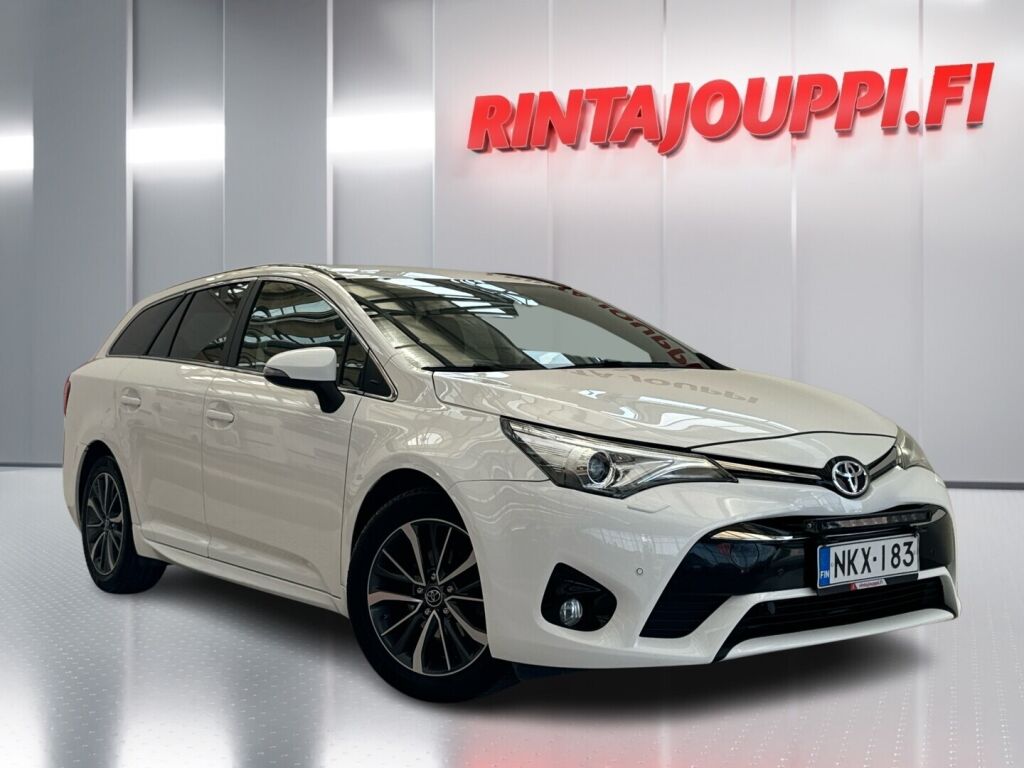 Toyota Avensis 2017 Valkoinen