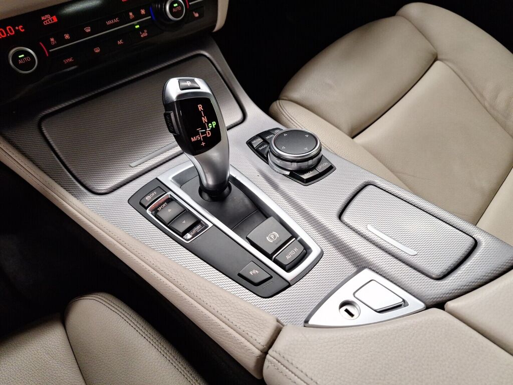 BMW 528 2014 