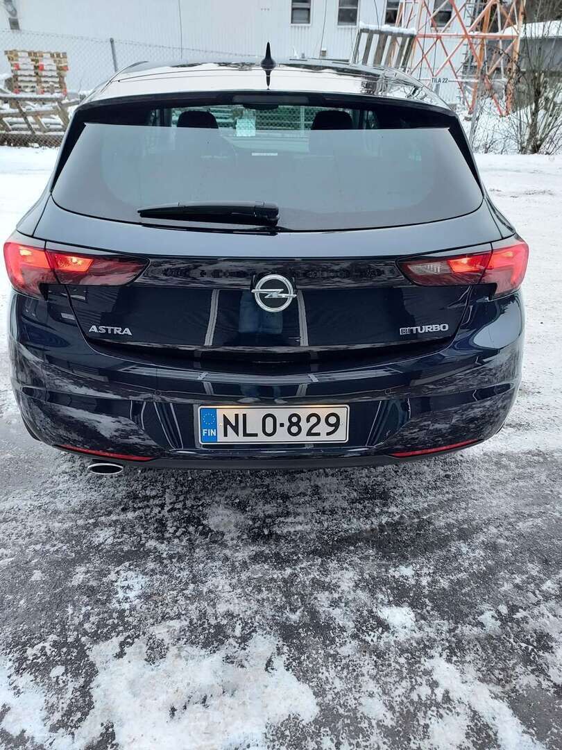 Opel Astra 2019 Sininen