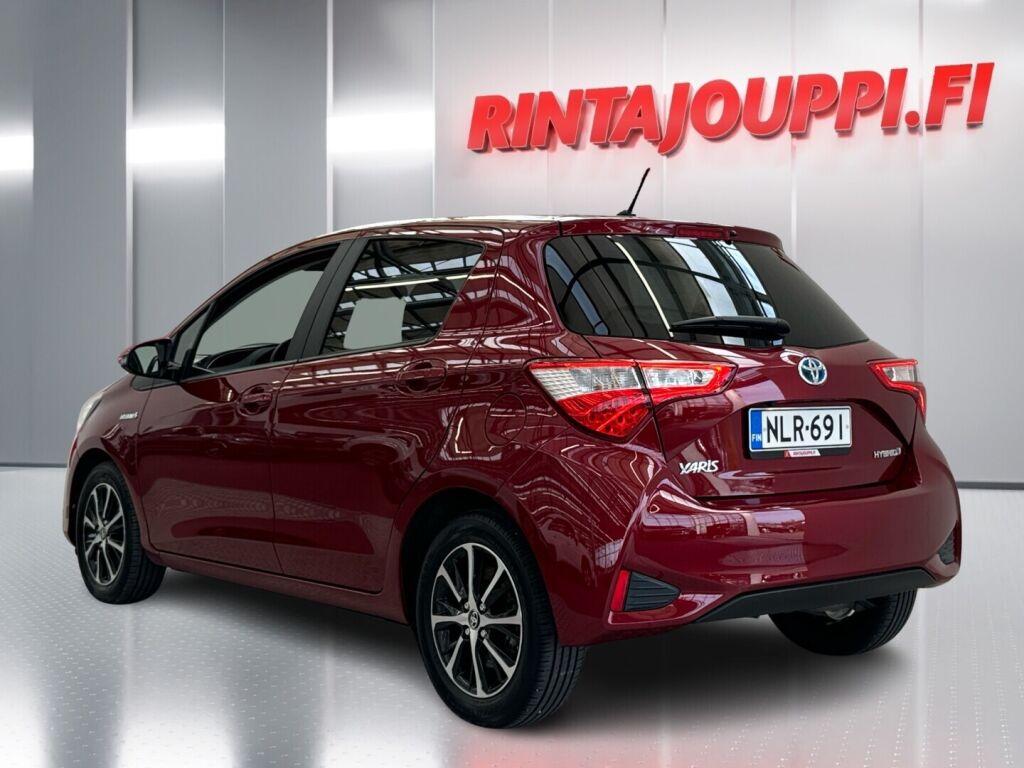 Toyota Yaris 2019 Punainen