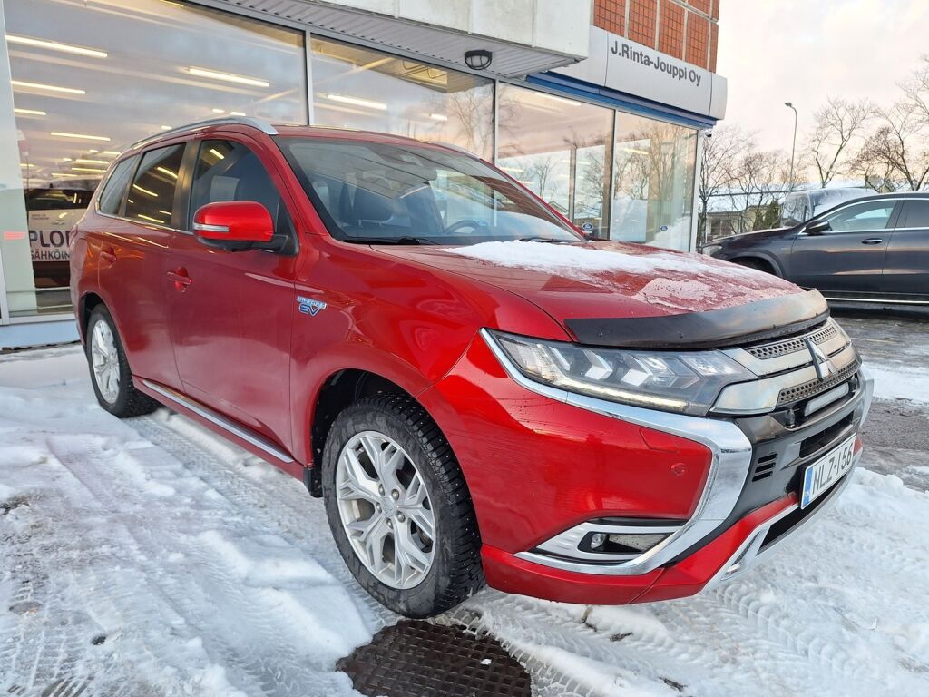 Mitsubishi Outlander PHEV 2020 Punainen