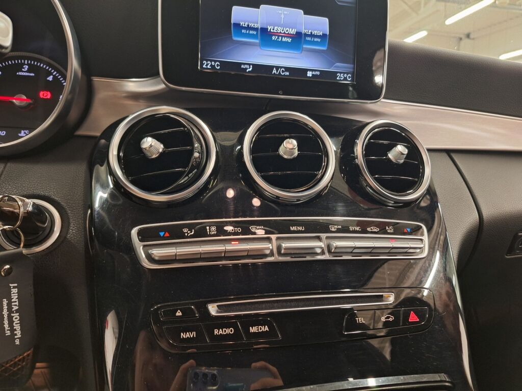 Mercedes-Benz C 2019 Musta