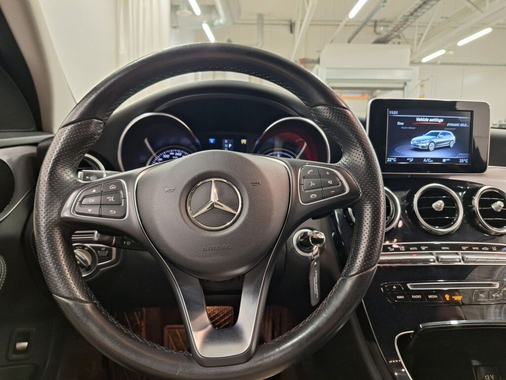 Mercedes-Benz C 2019 Musta