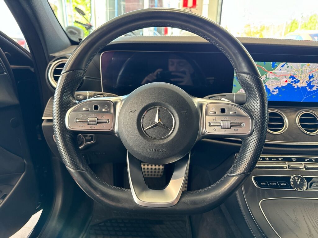 Mercedes-Benz E 2020 Musta