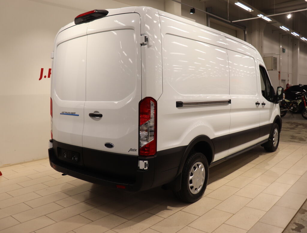 Ford Transit 2024 Valkoinen