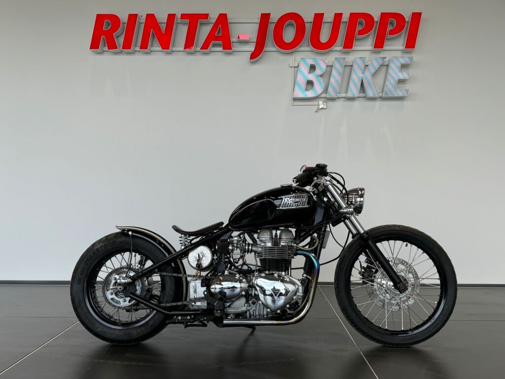 Triumph BONNEVILLE 2002 Musta