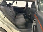 Toyota Avensis 2004 Hopea