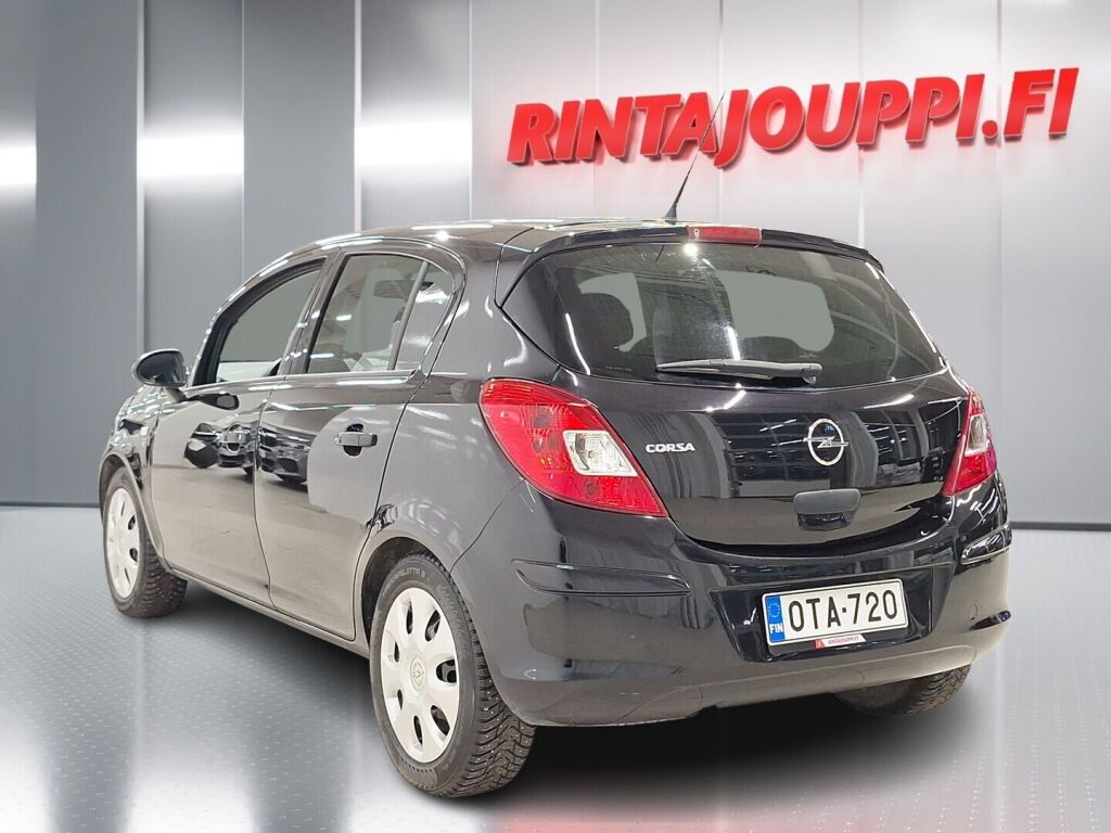 Opel Corsa 2010 Musta