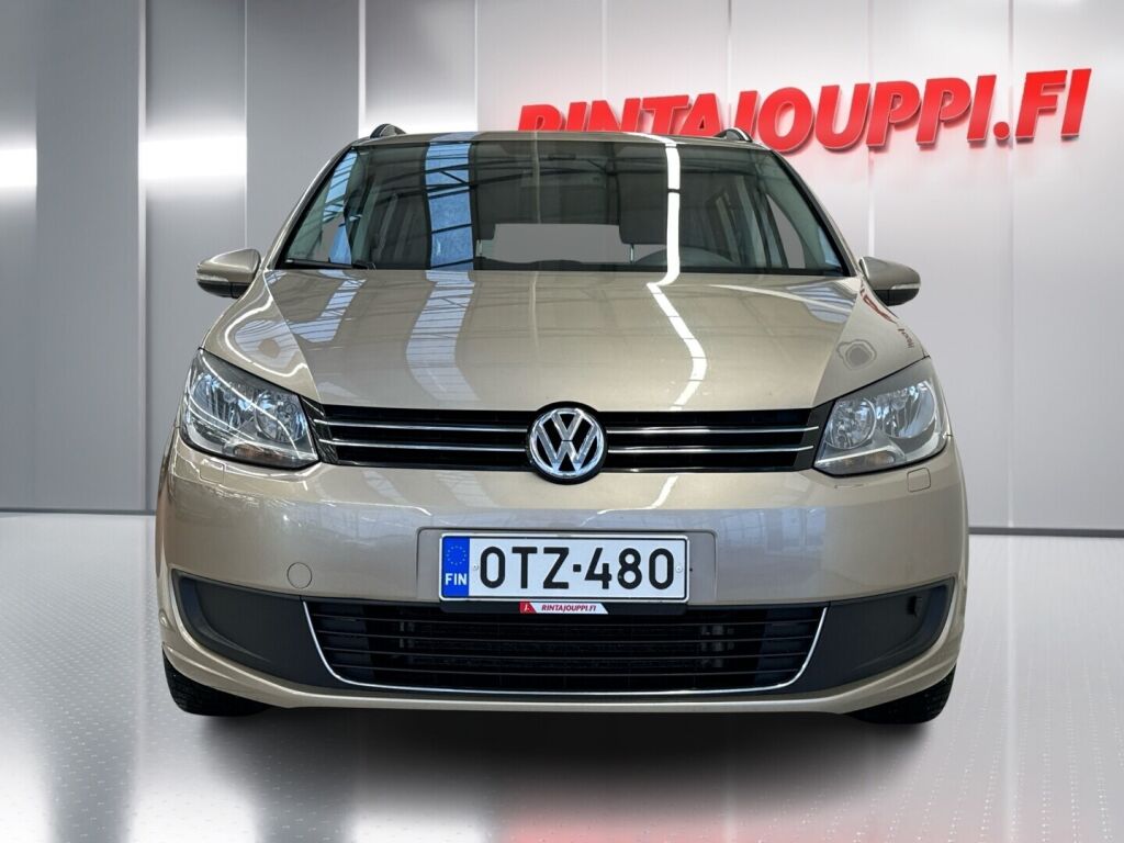 Volkswagen Touran 2013 Ruskea (beige)