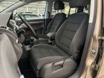 Volkswagen Touran 2013 Ruskea (beige)