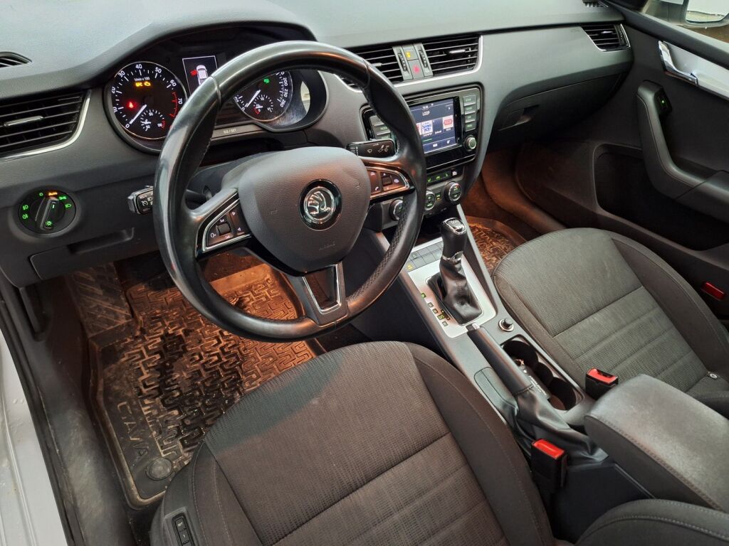 Skoda Octavia 2016 Harmaa