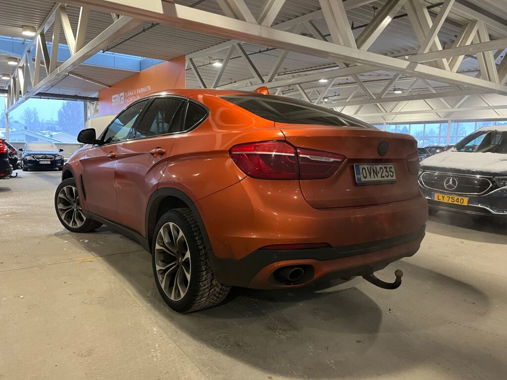 BMW X6 2015 Oranssi