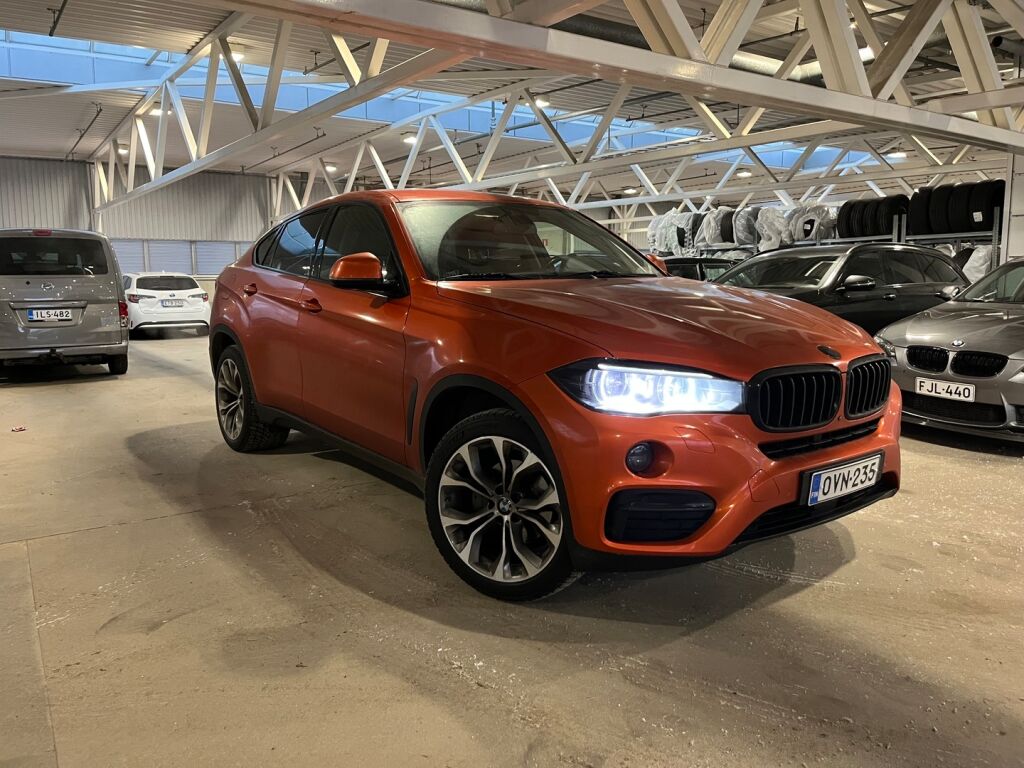 BMW X6 2015 Oranssi