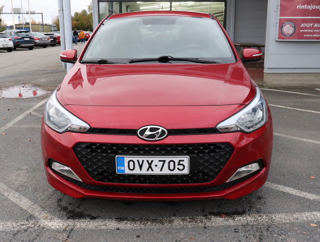 Hyundai i20 5d 2017 Punainen