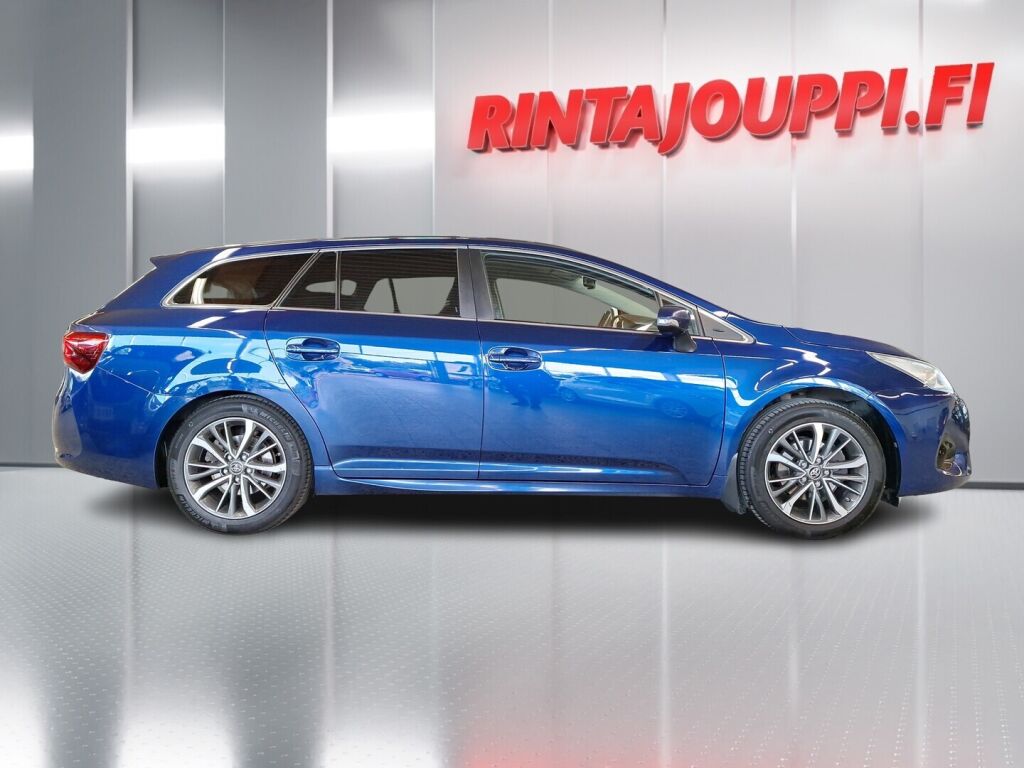 Toyota Avensis 2017 Sininen