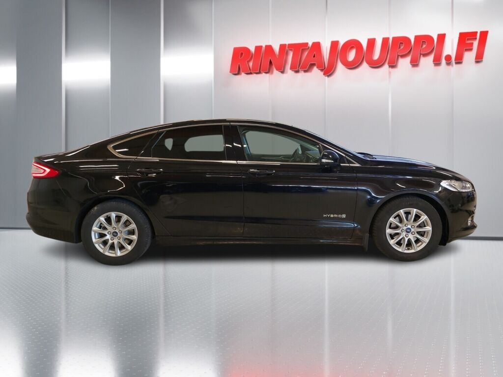 Ford Mondeo 2015 Musta