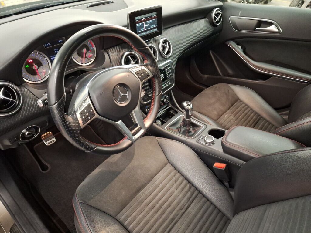 Mercedes-Benz A 2014 Harmaa