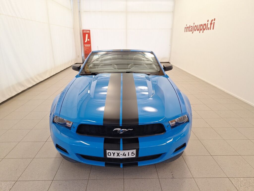 Ford Mustang 2010 Sininen