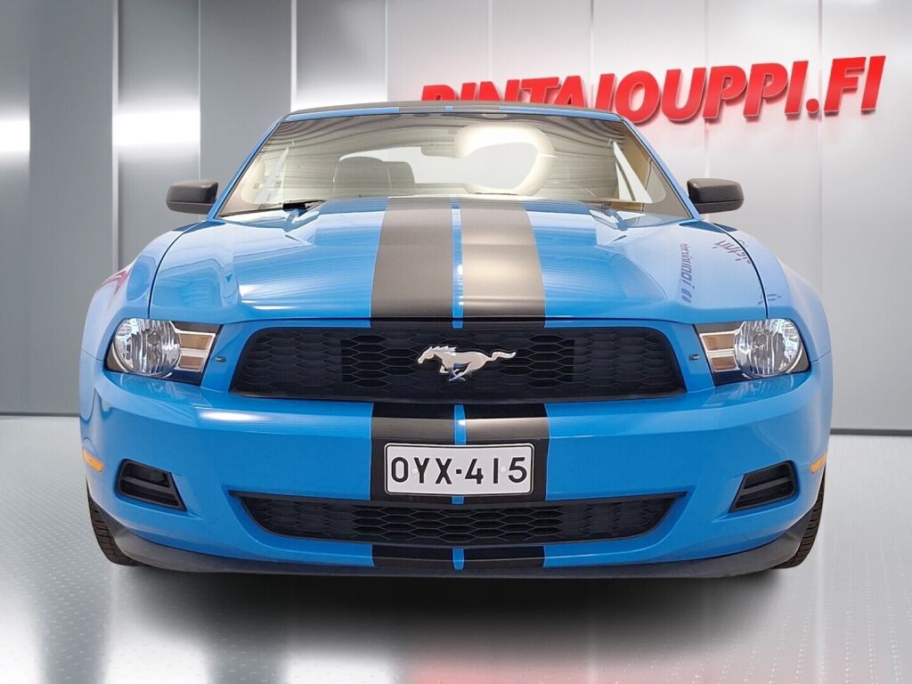 Ford Mustang 2010 Sininen