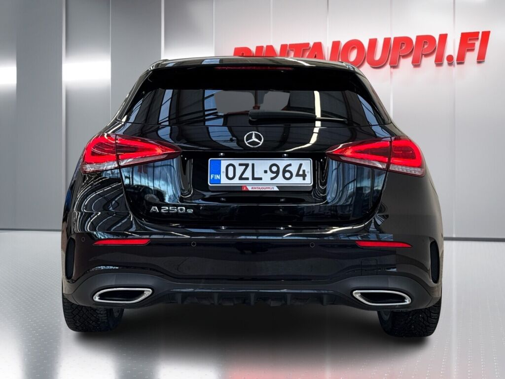 Mercedes-Benz A 2020 Musta