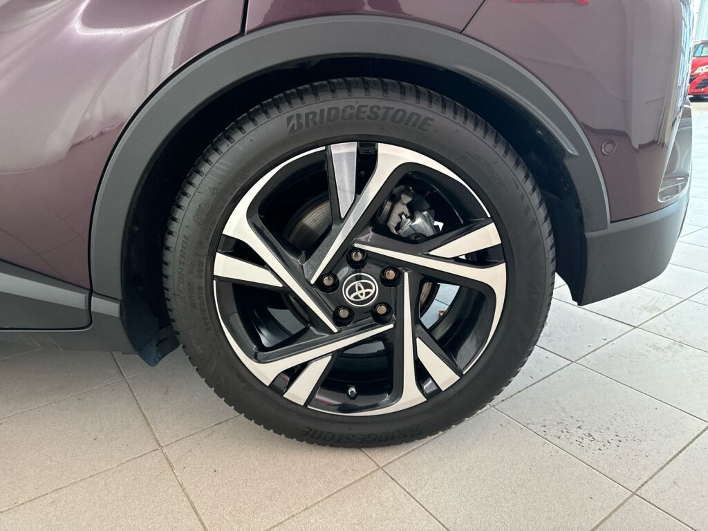 Toyota C-HR 2022 Violetti